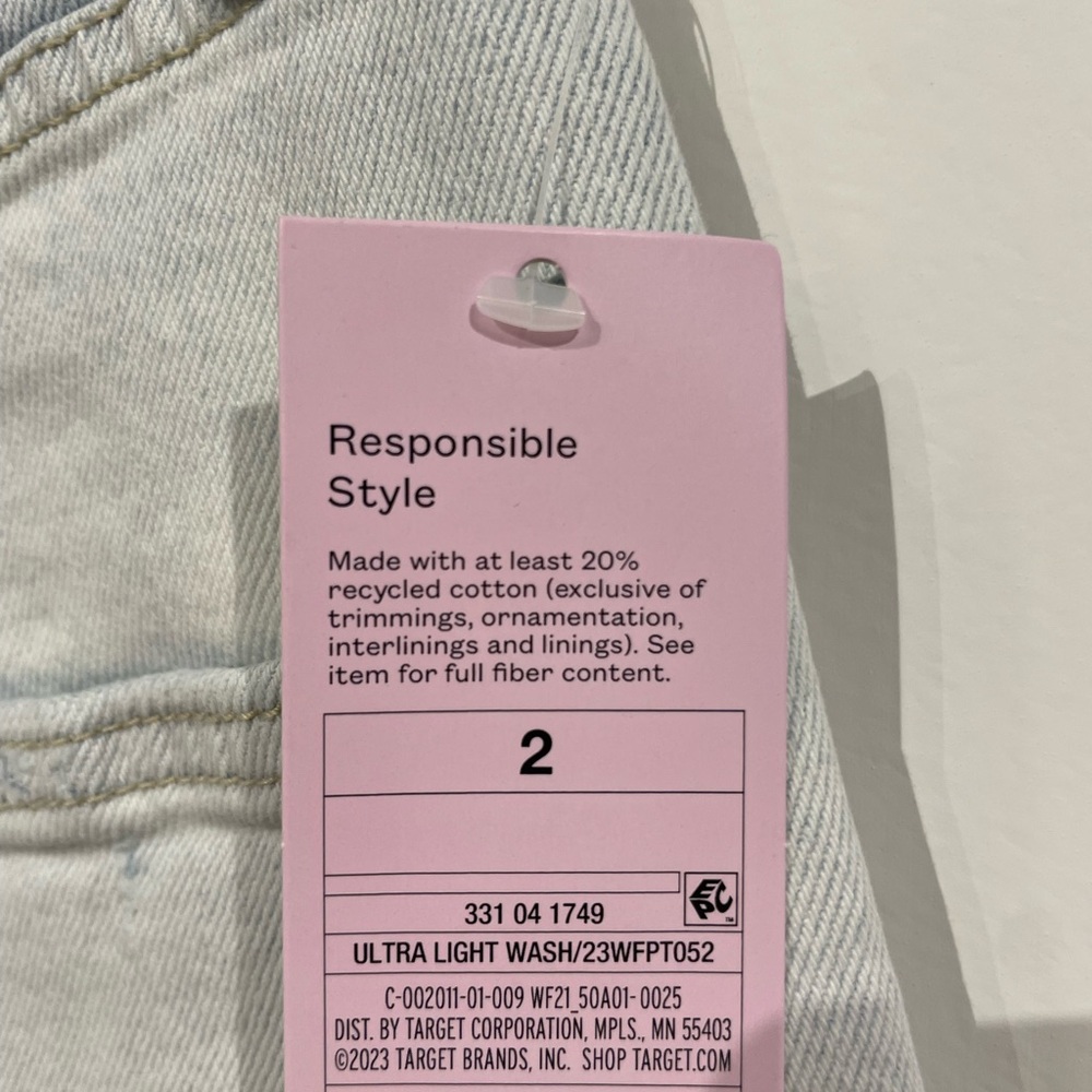 Wild Fable Women’s Super High Rise Curvy Tapered Jeans Size 2/27 inseam NWT - Picture 4 of 5